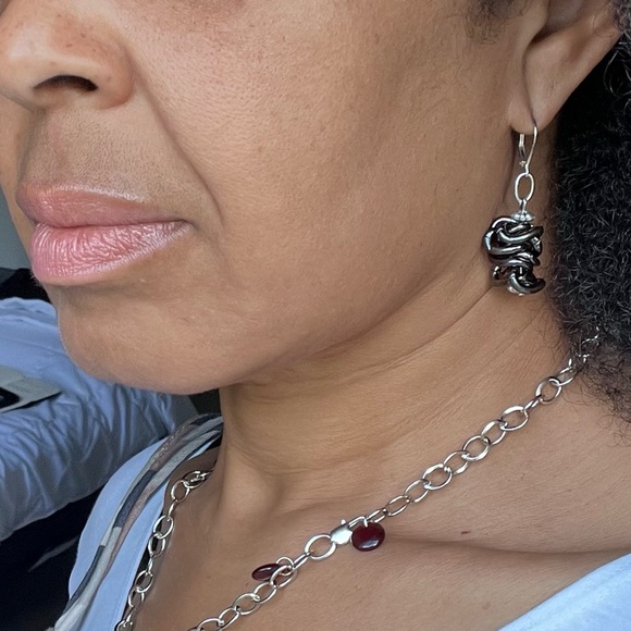 Crunch metal Earrings - Picture 3 of 7